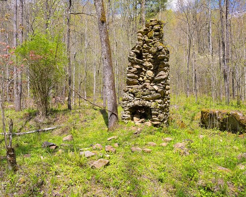 A crumbling Chimney from an old homestead along Goldmine Loop Trail